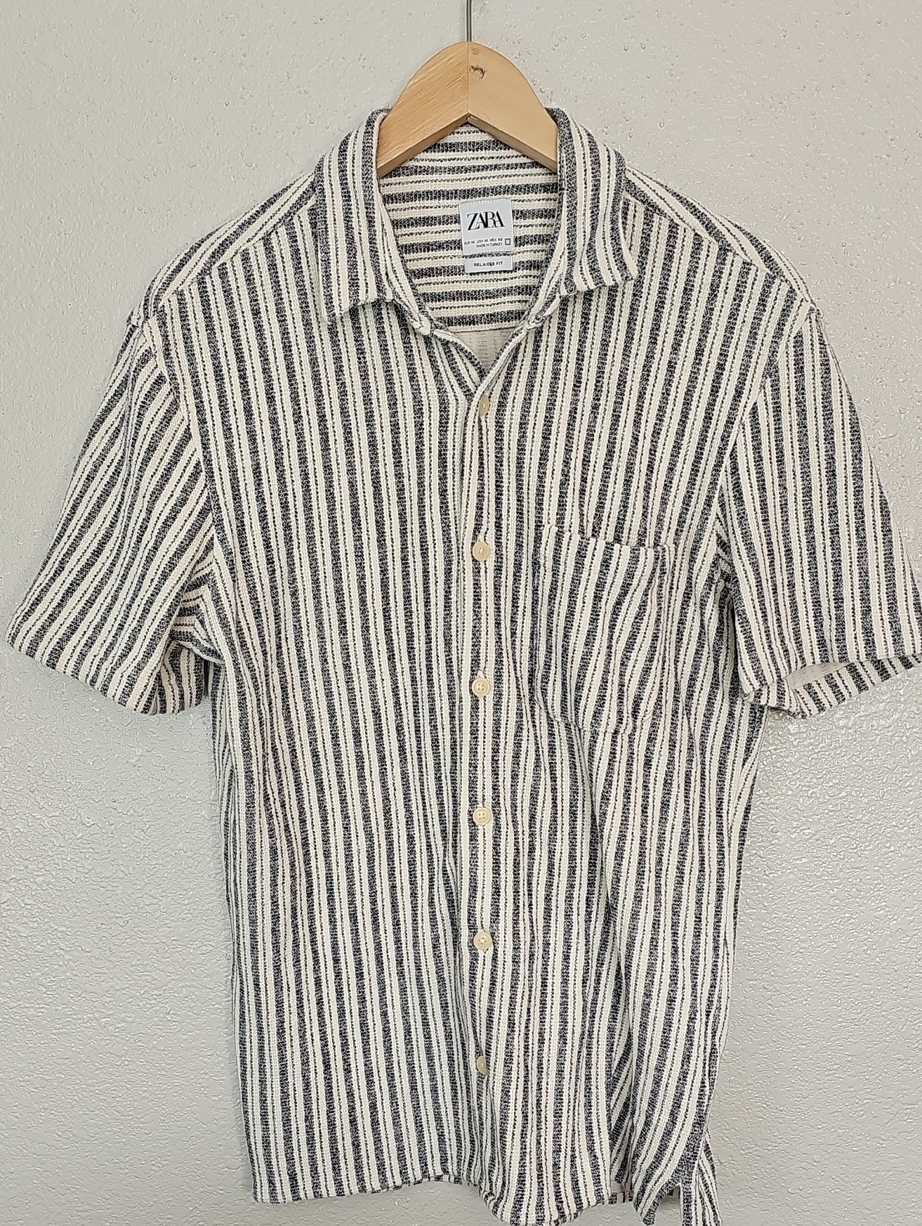 Zara Black And White Vertical Stripe Short-Sleeve Button-Up Shirt.
